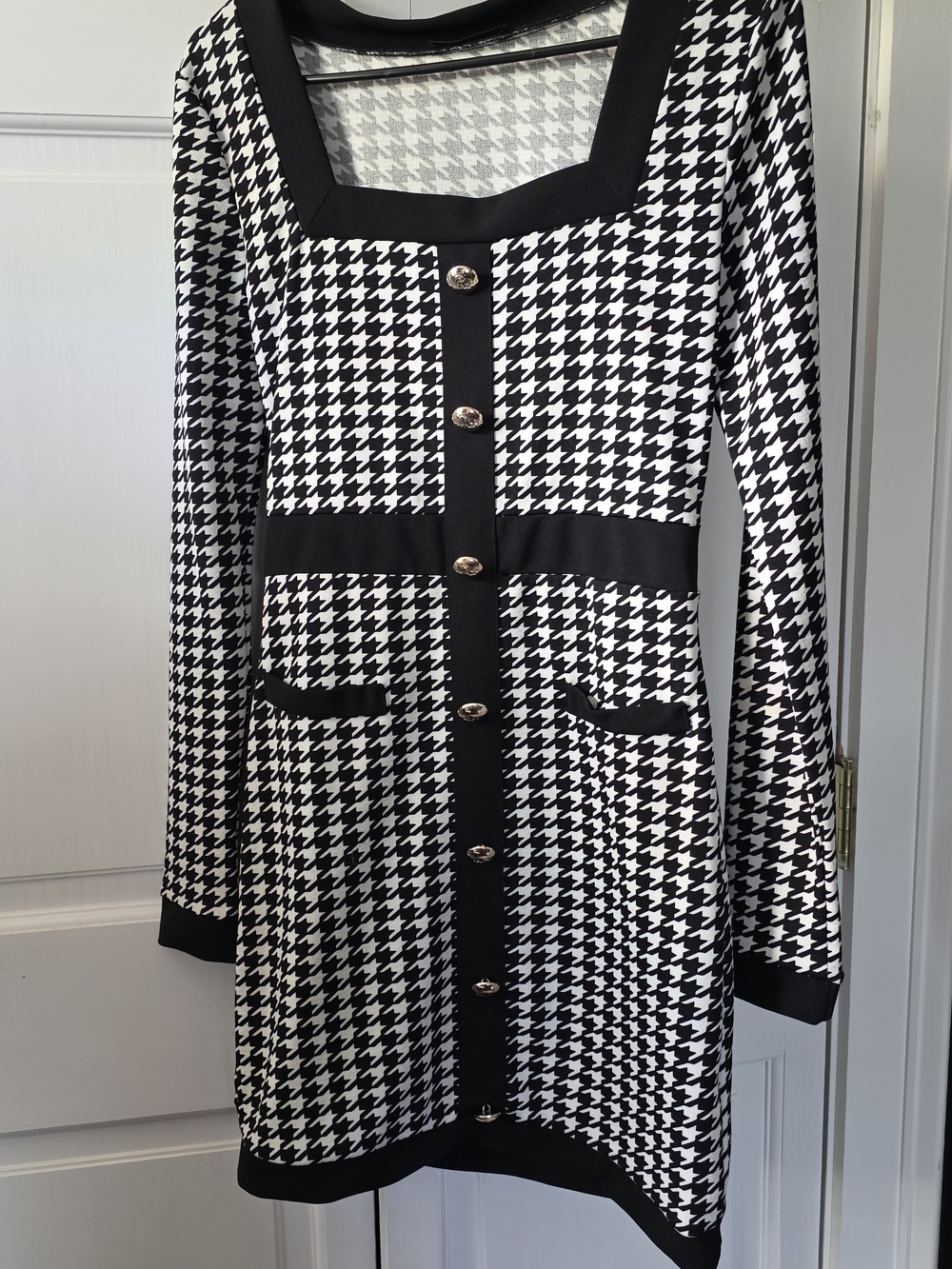SHEIN Black & White Houndstooth Long Sleeve Button-Front Dress